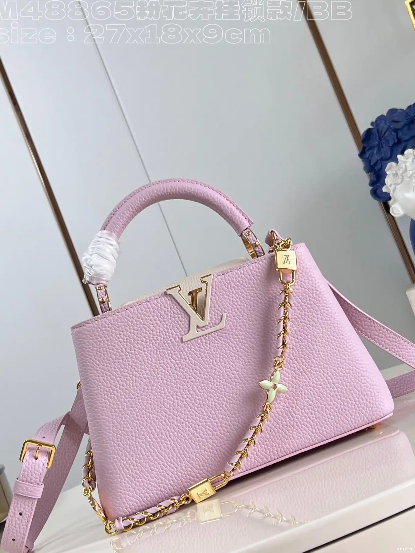 First bag ru CAPUCINES BB-27*18*9CM VUITTON LOUIS 0525